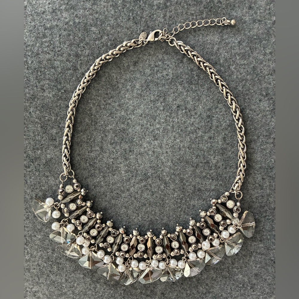 Elegant Silver Tone Rhinestone & Pearl Statement Necklace